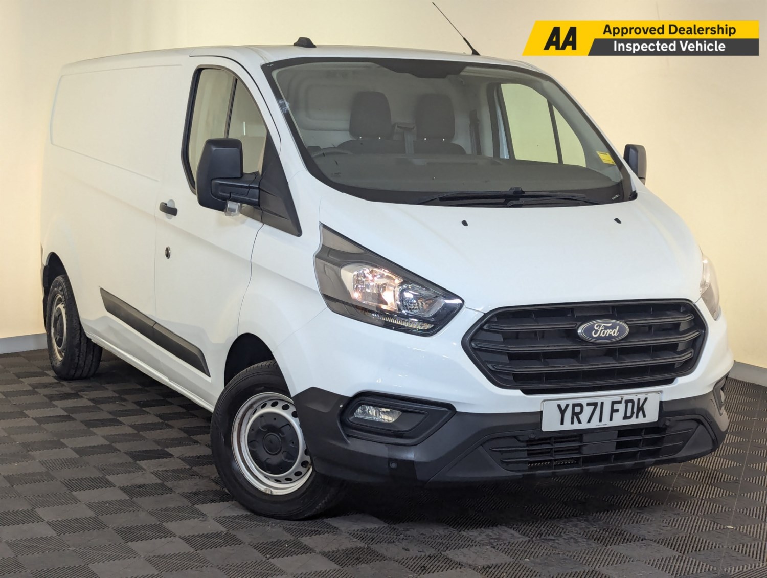 Ford Transit Custom Listing Image