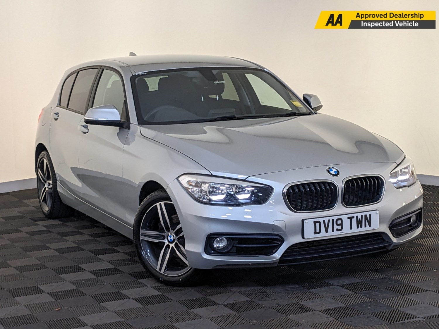 BMW 1 Series Listing Image