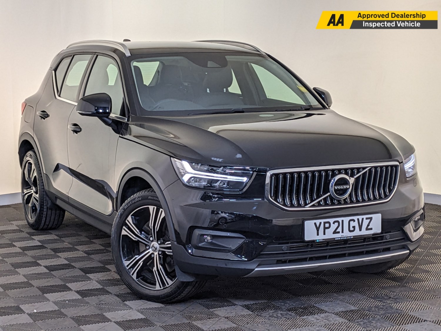 Volvo XC40 Listing Image