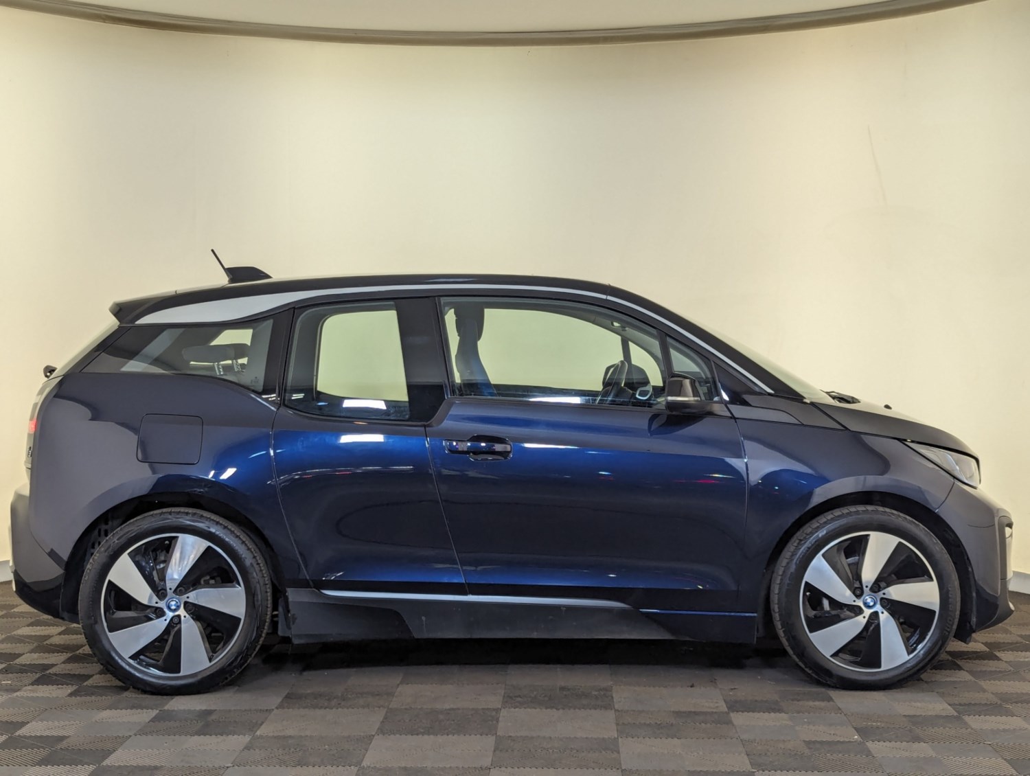 BMW i3 Listing Image