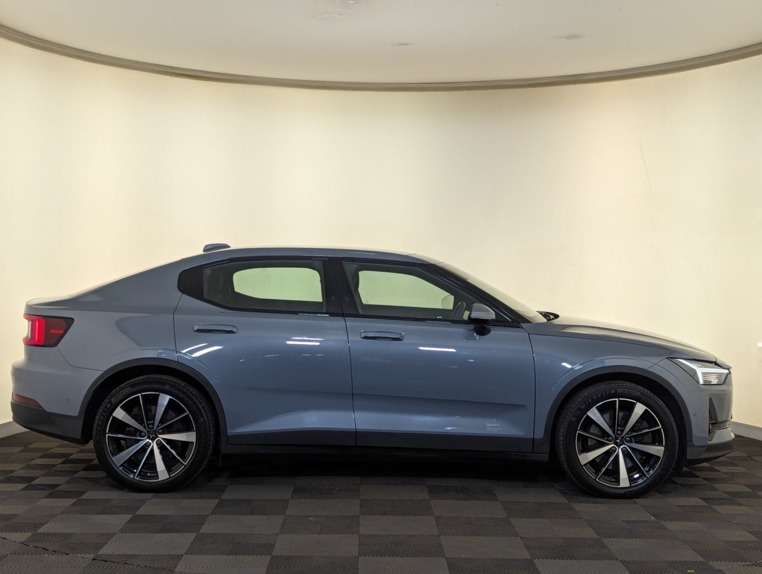 Polestar Polestar 2 Listing Image