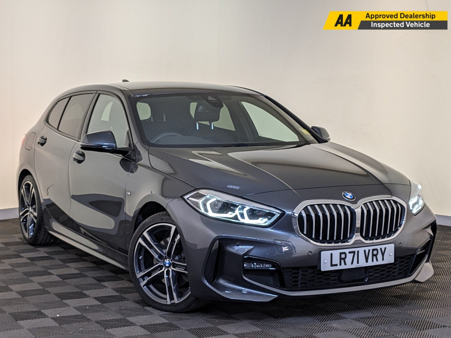 BMW 1 Series Listing Image