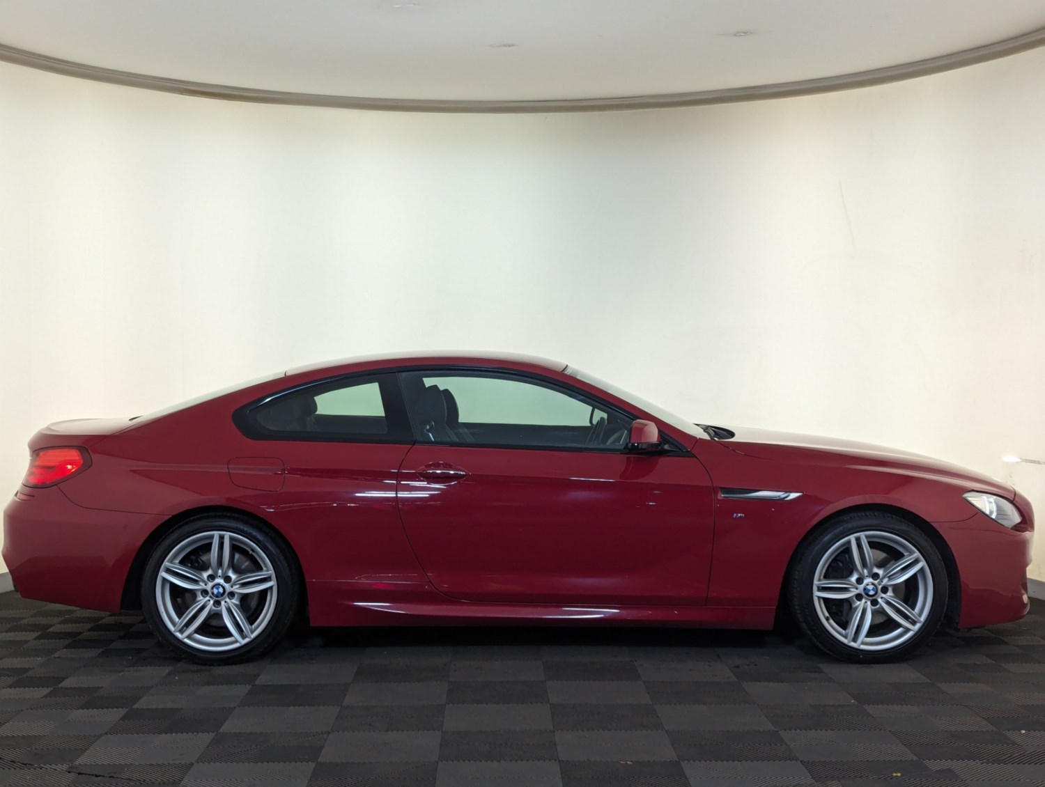 BMW 6 Series Listing Image