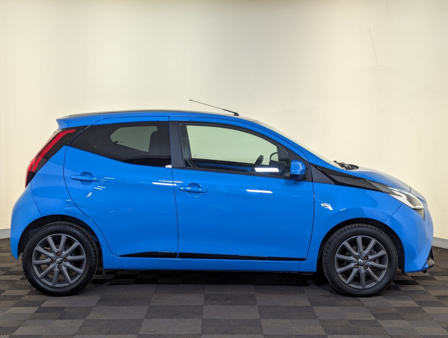 Toyota AYGO Listing Image