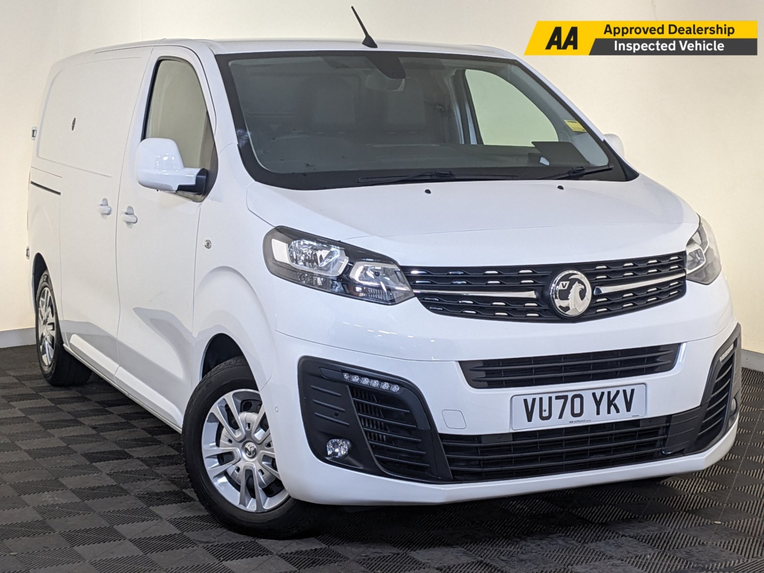 Vauxhall Vivaro Listing Image