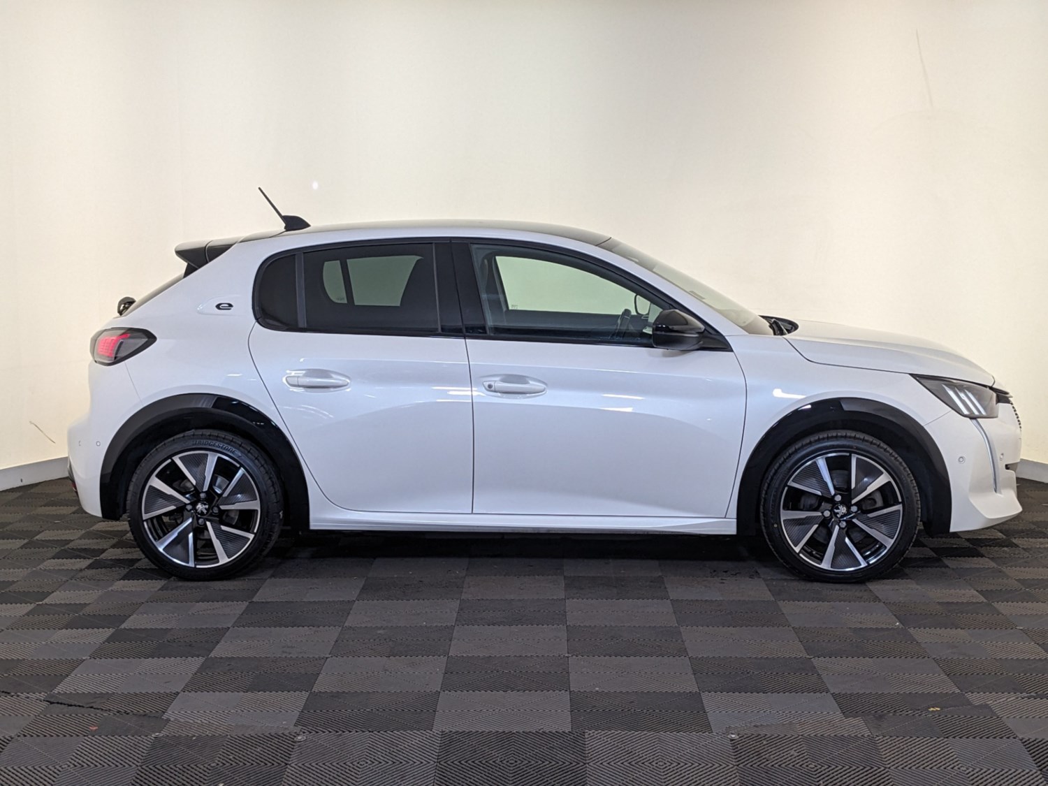 Peugeot 208 Listing Image