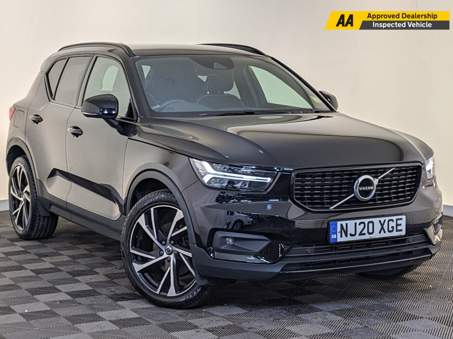 Volvo XC40 Listing Image