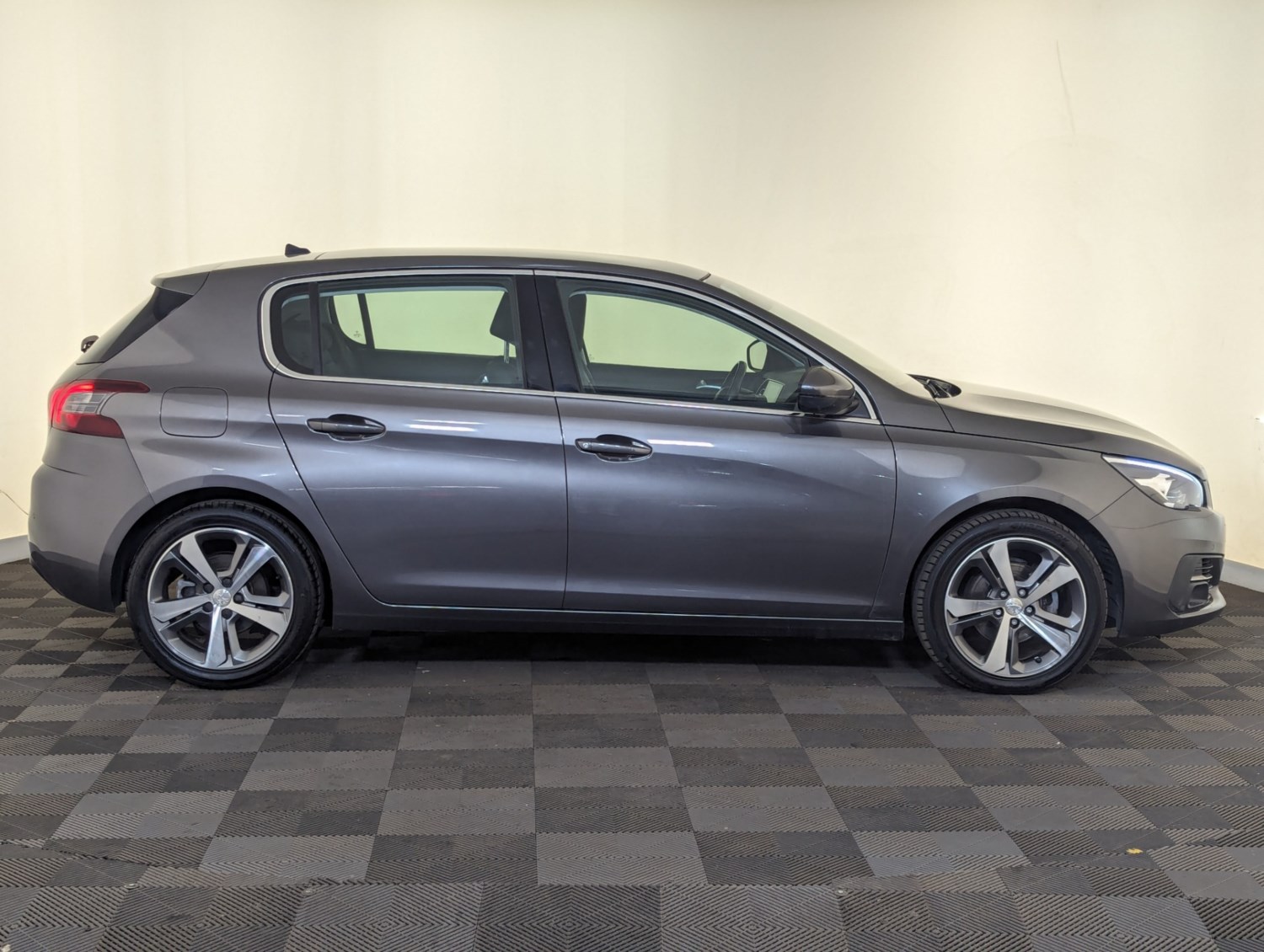 Peugeot 308 Listing Image