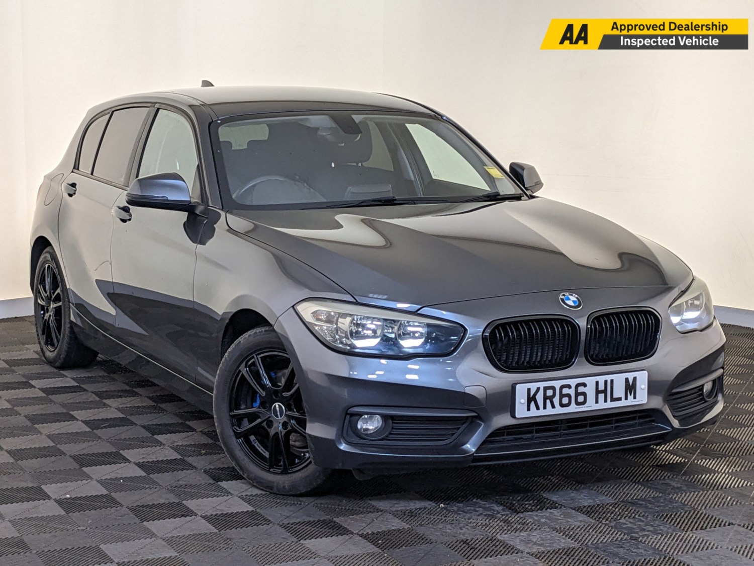 BMW 1 Series Listing Image