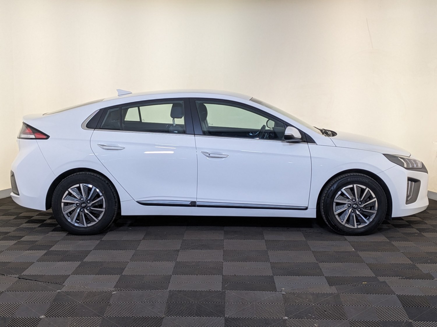 Hyundai IONIQ Listing Image