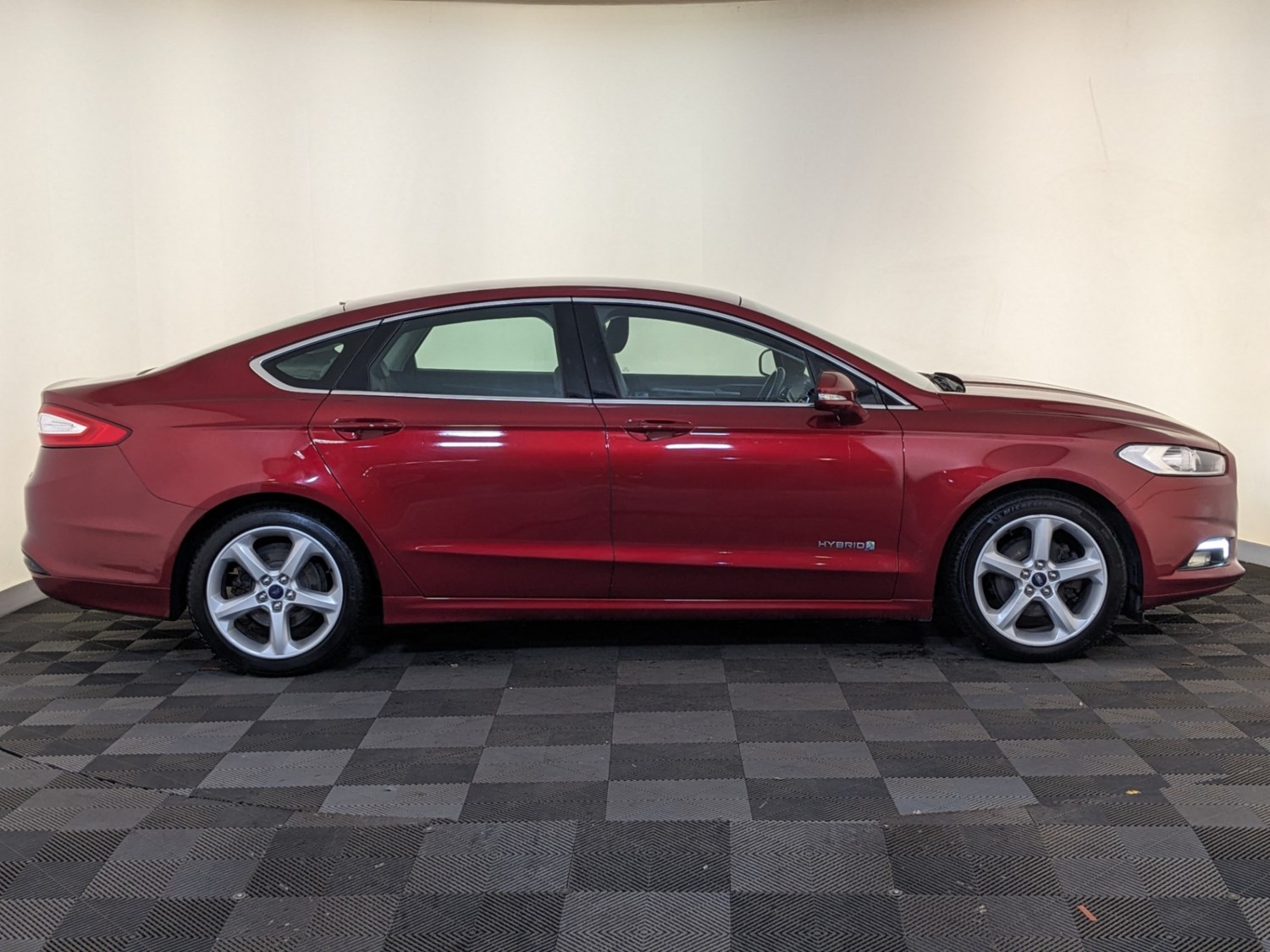 Ford Mondeo Listing Image