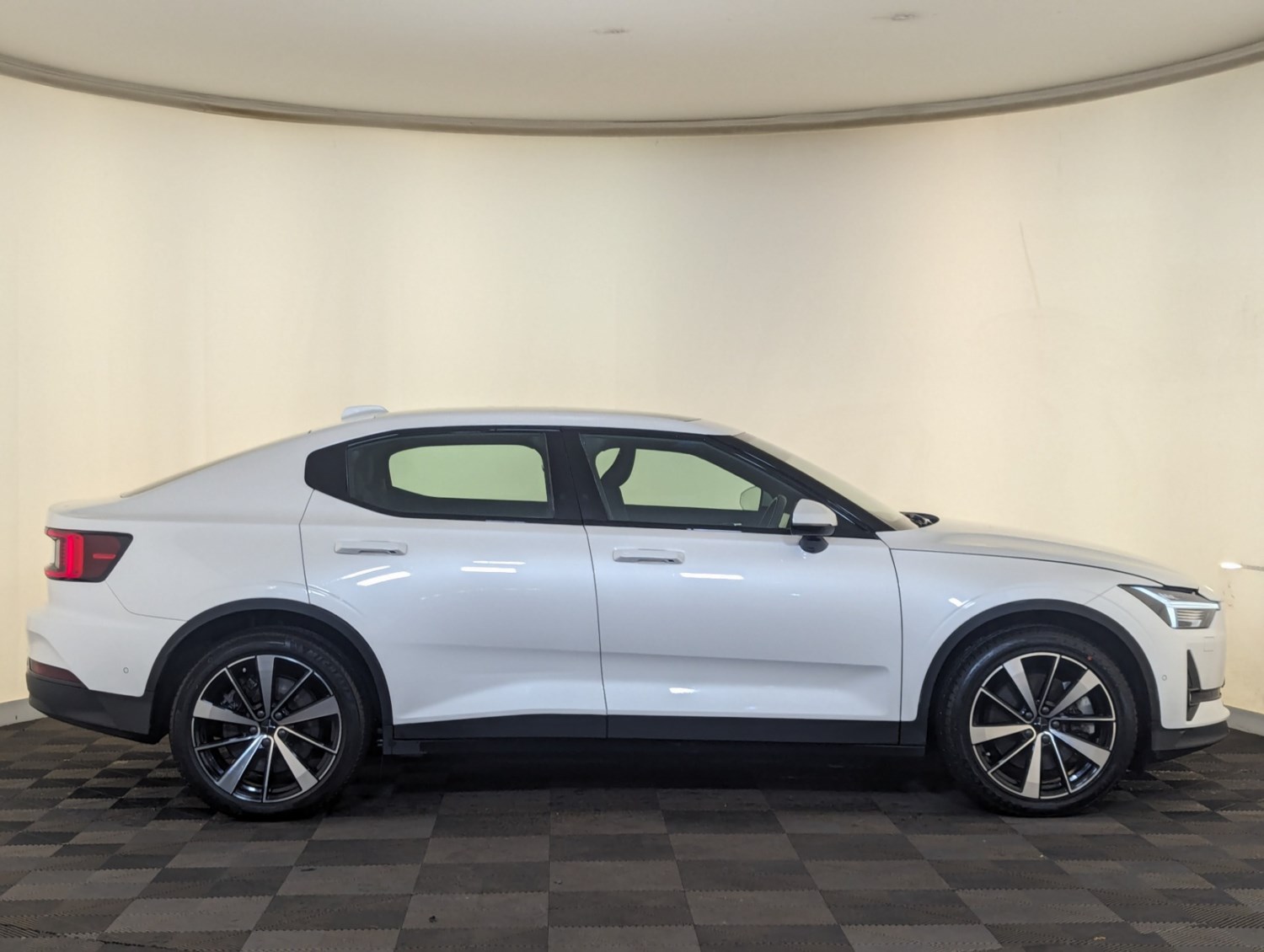 Polestar Polestar 2 Listing Image