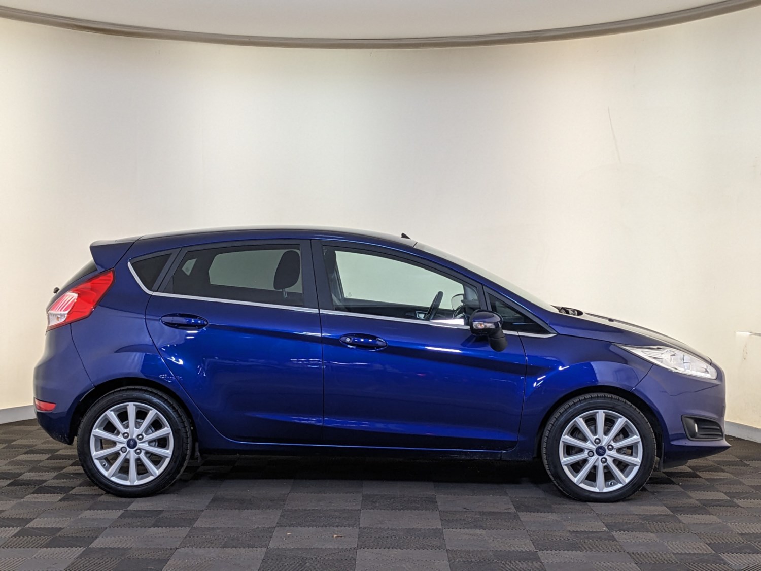 Ford Fiesta Listing Image