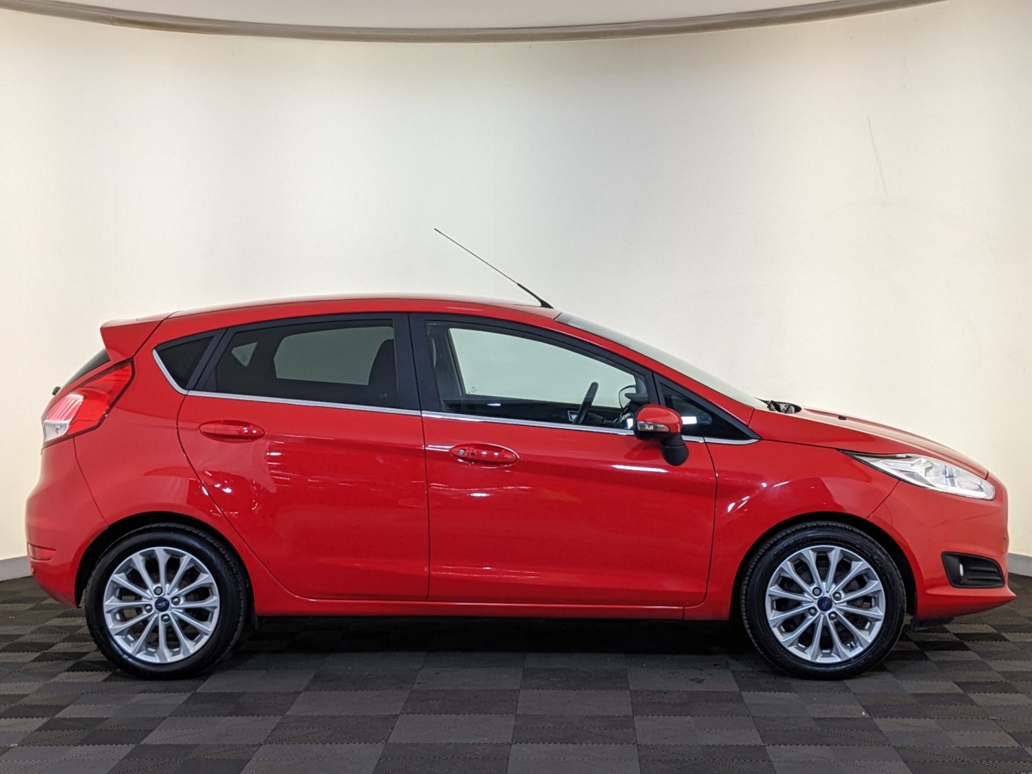 Ford Fiesta Listing Image