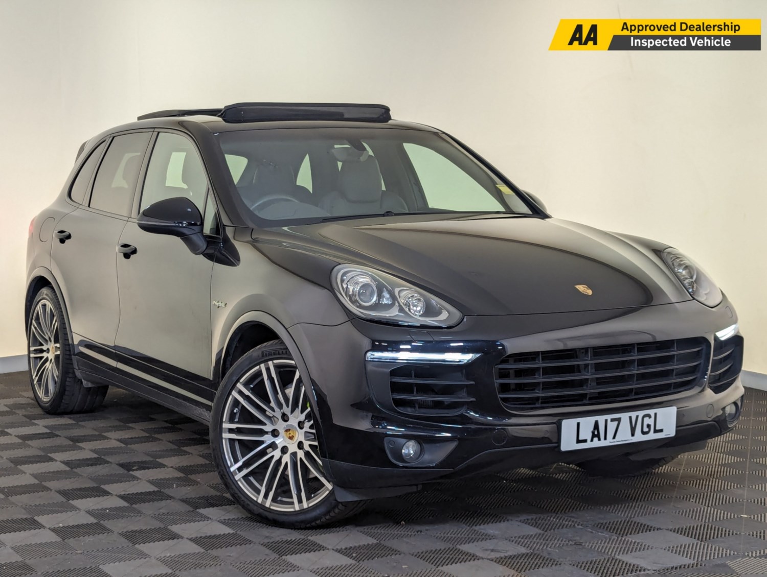 Porsche Cayenne Listing Image