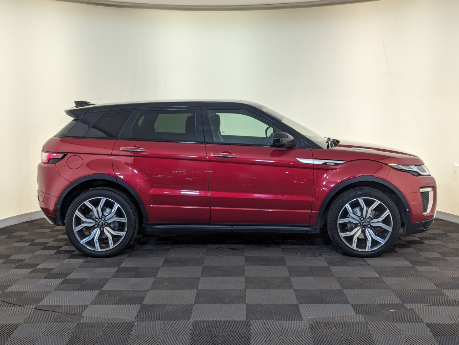 Land Rover Range Rover Evoque Listing Image