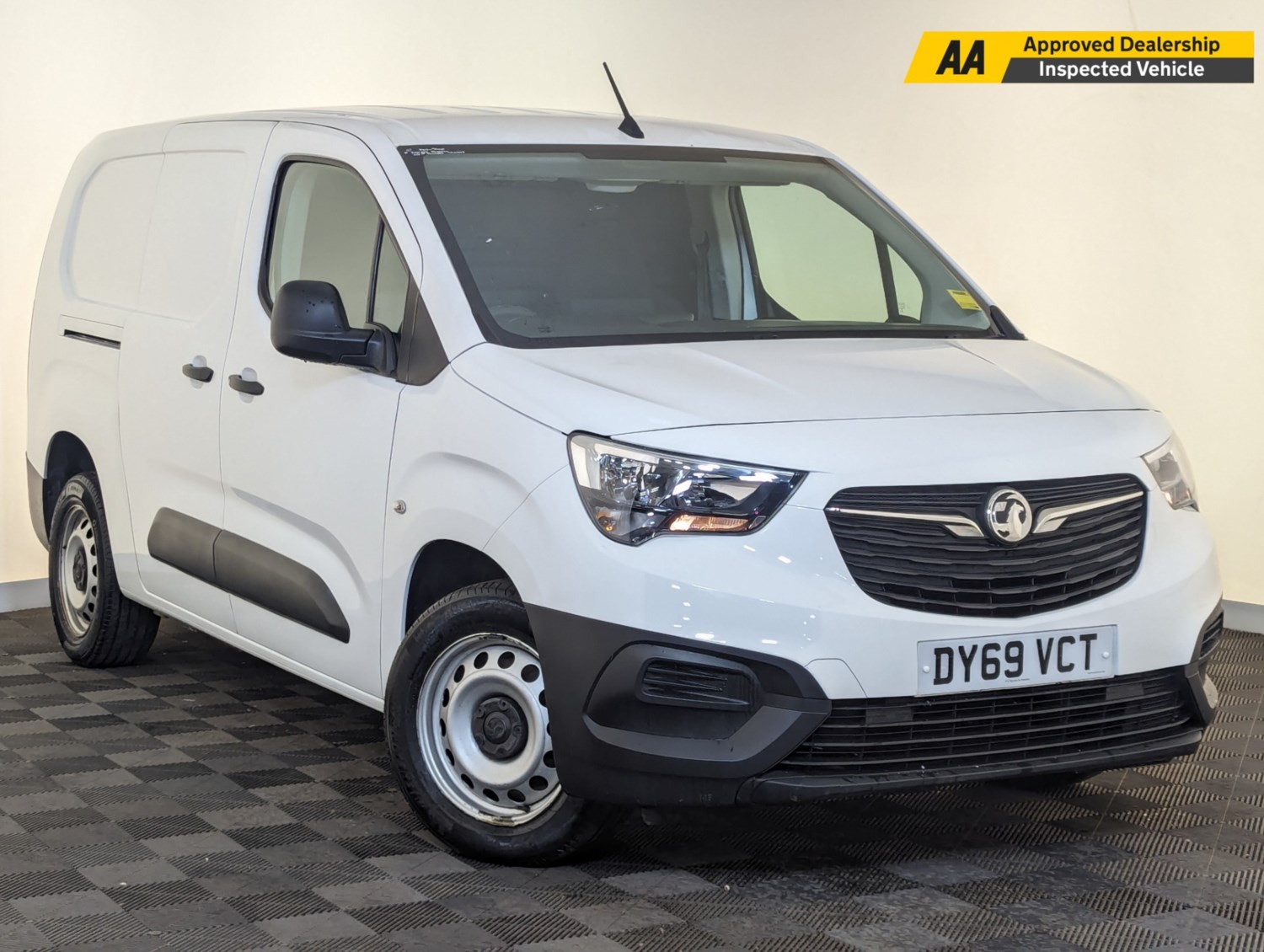 Vauxhall Combo Listing Image