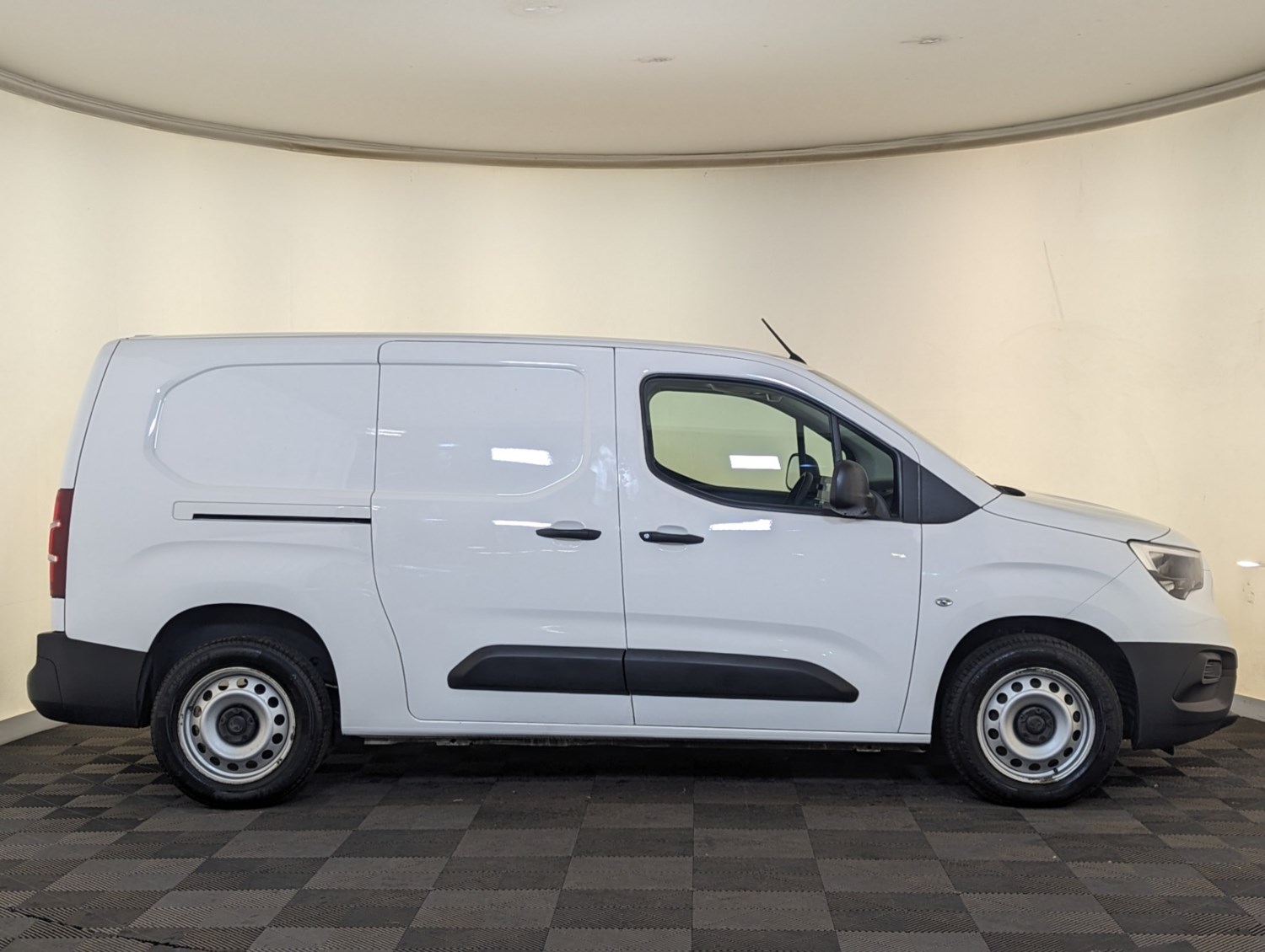 Vauxhall Combo Listing Image