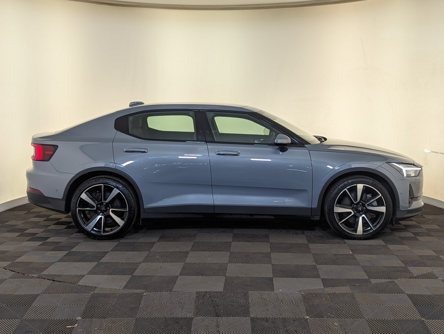 Polestar Polestar 2 Listing Image