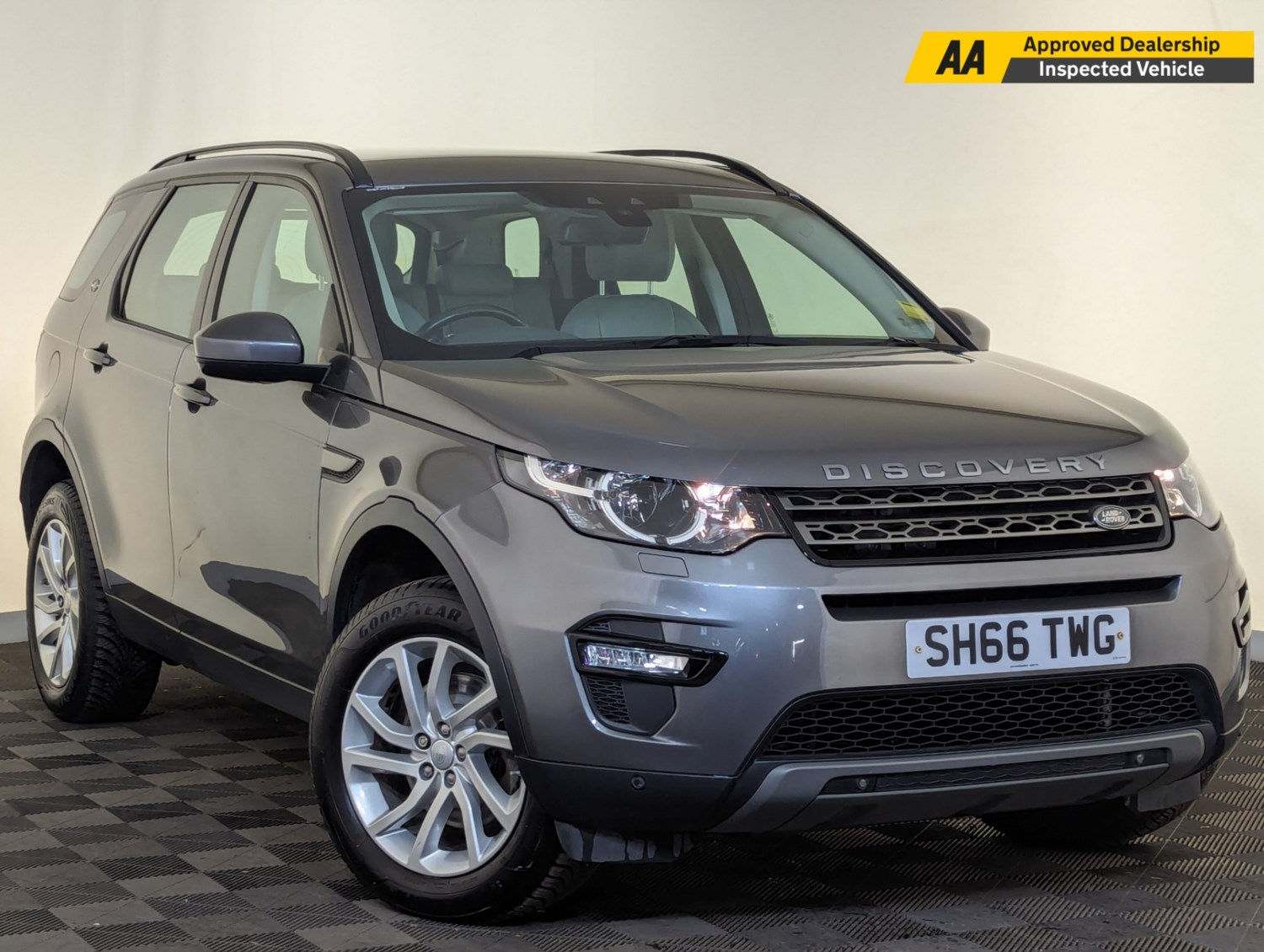 Land Rover Discovery Sport Listing Image