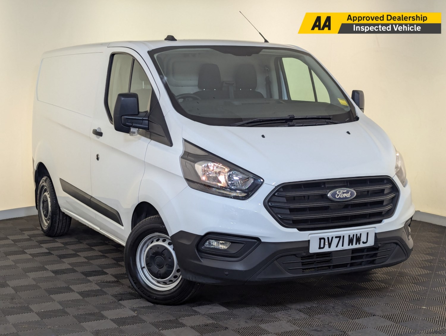 Ford Transit Custom Listing Image