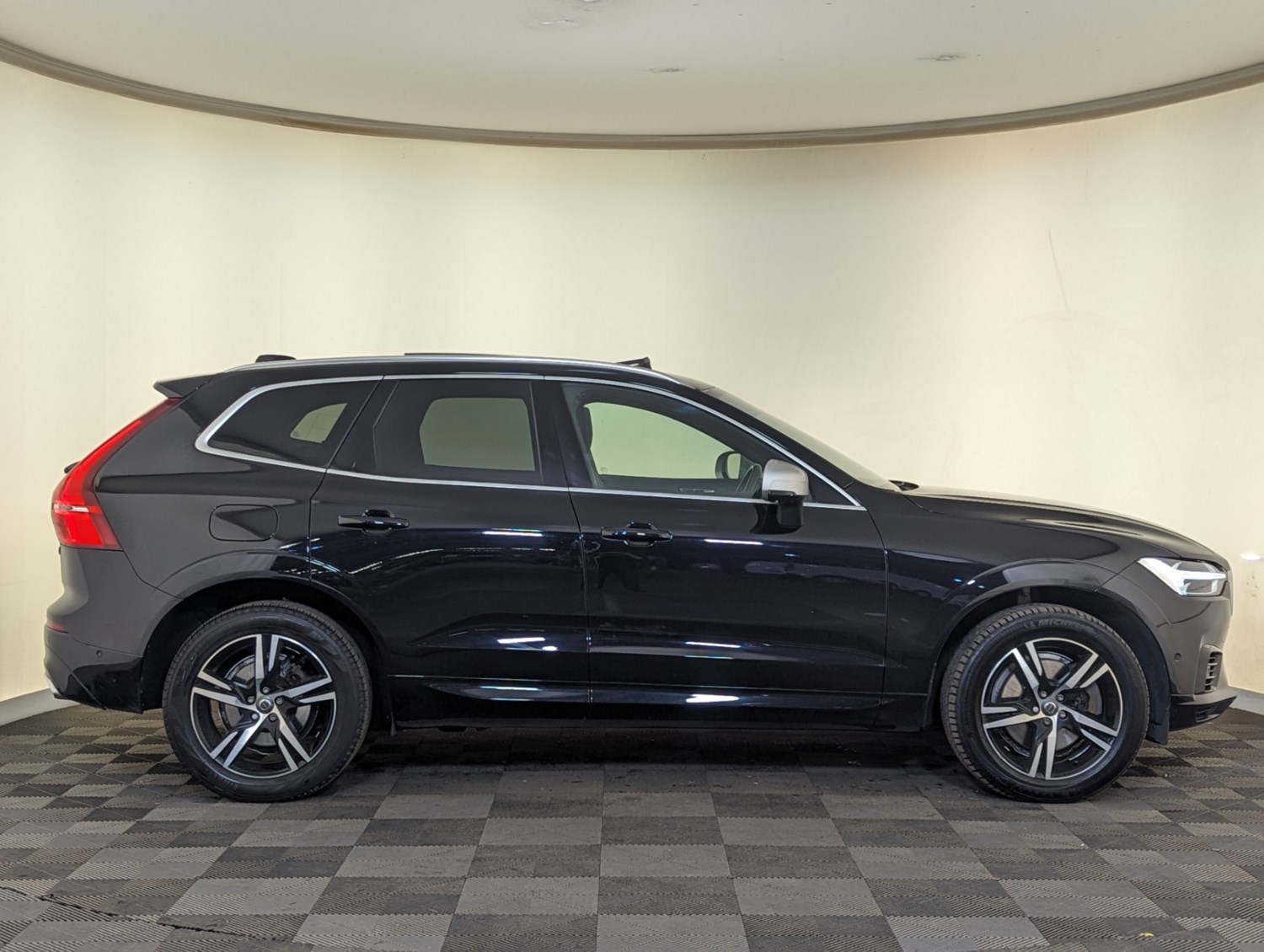 Volvo XC60 Listing Image