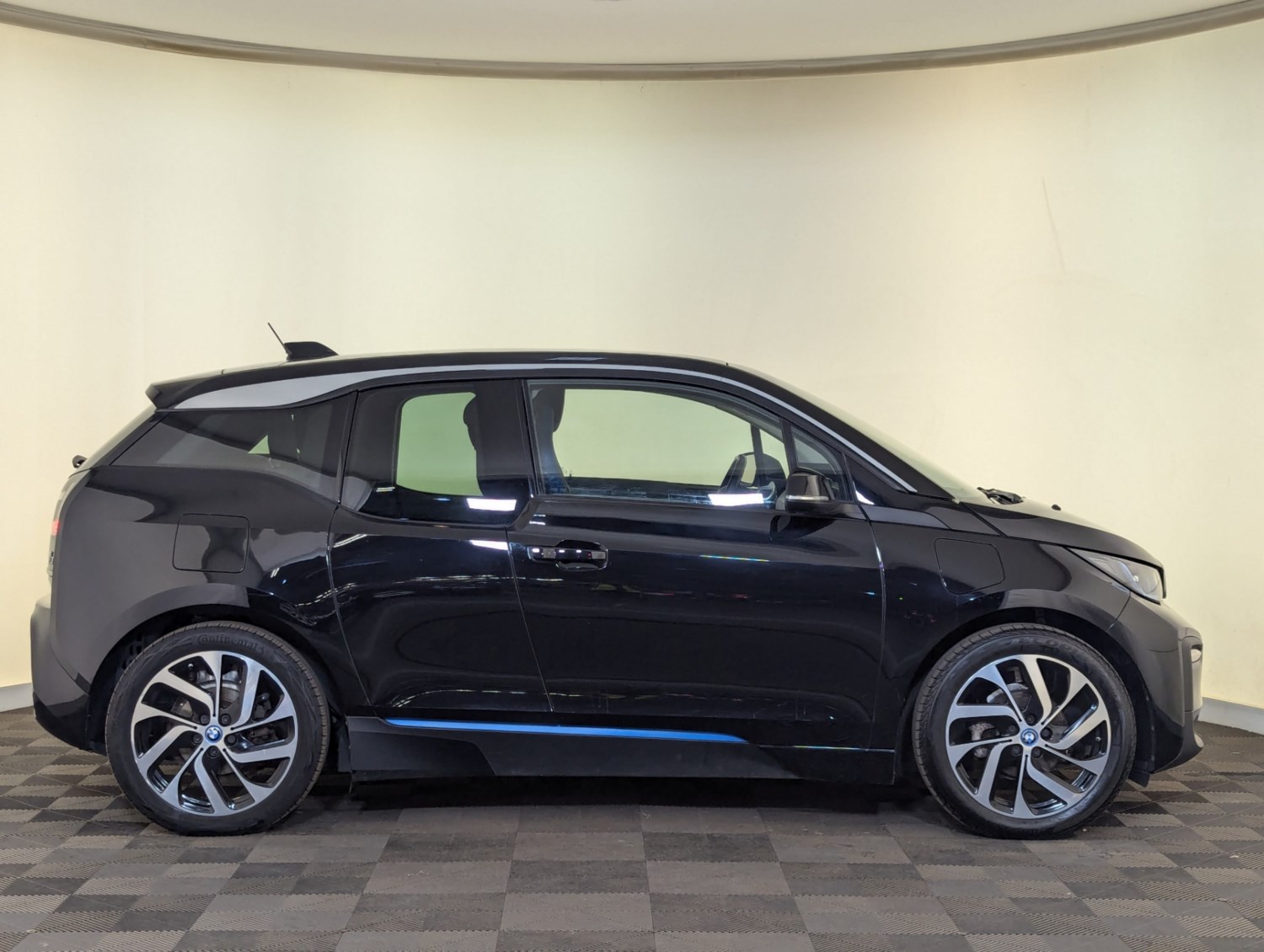 BMW i3 Listing Image