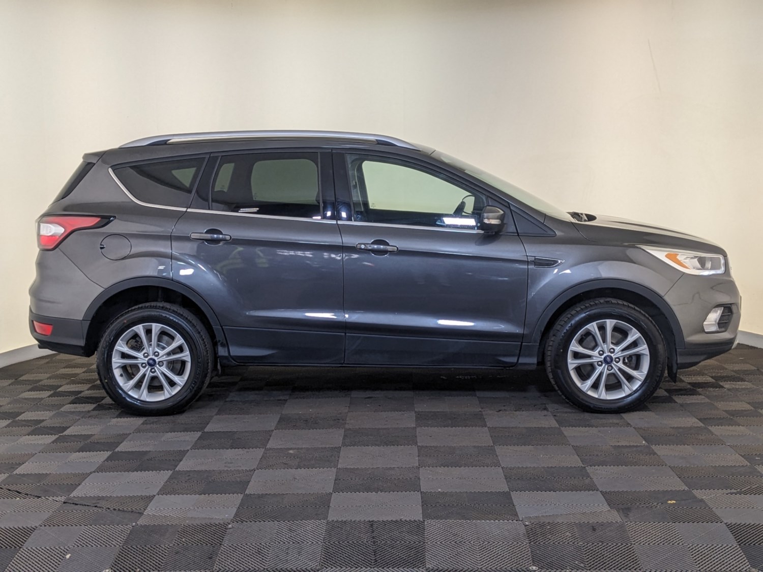 Ford Kuga Listing Image