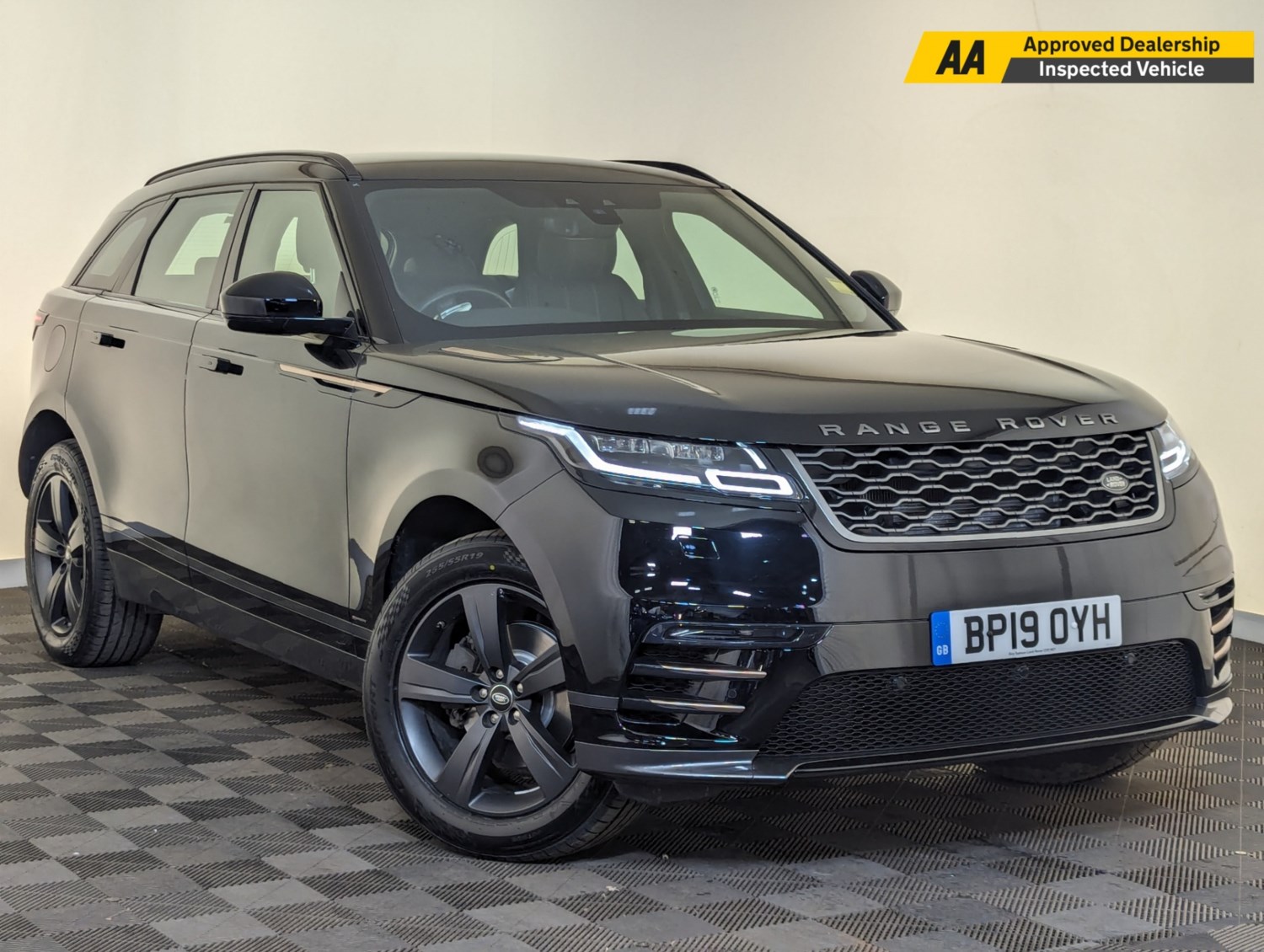 Land Rover Range Rover Velar Listing Image