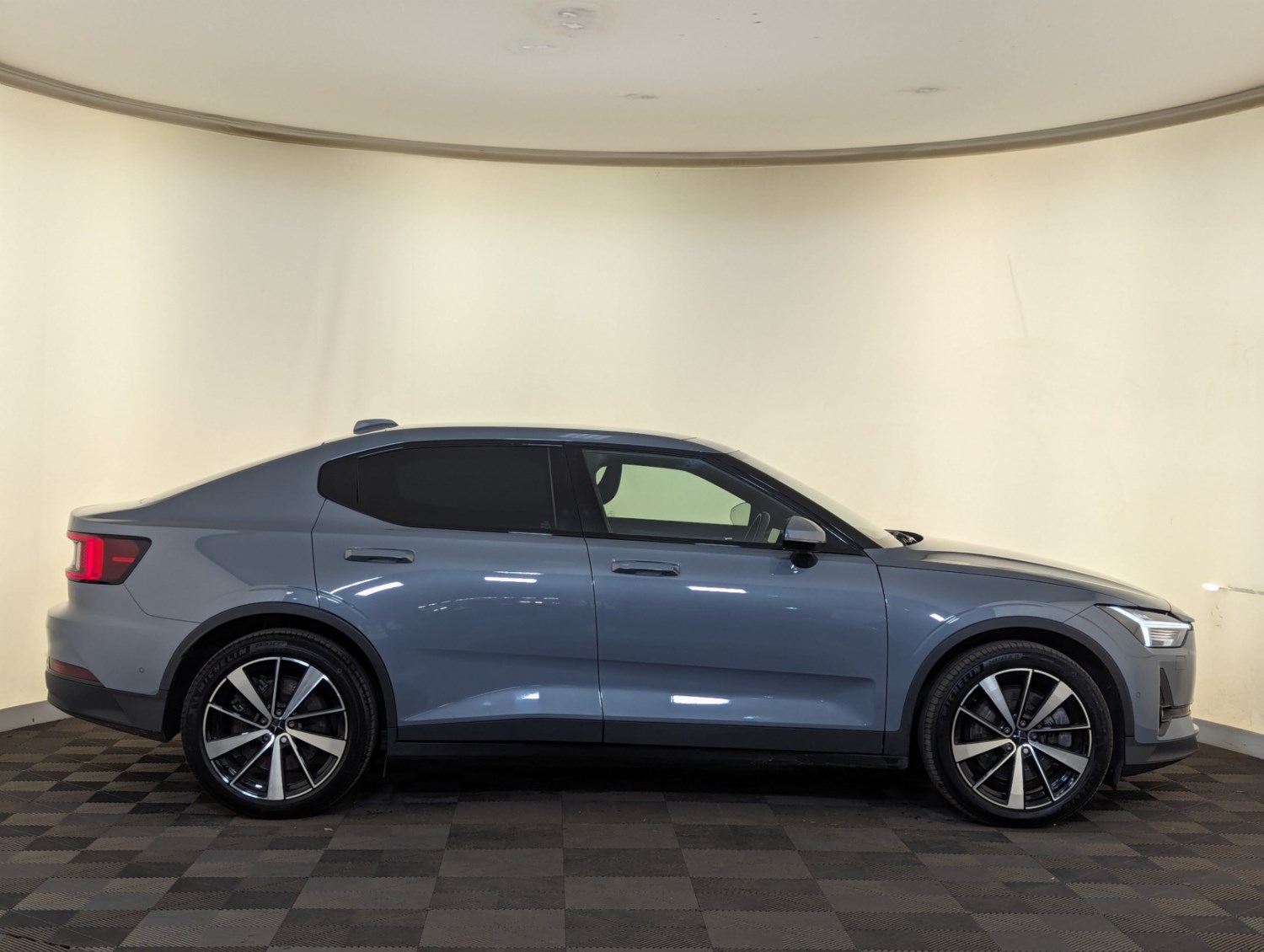 Polestar Polestar 2 Listing Image