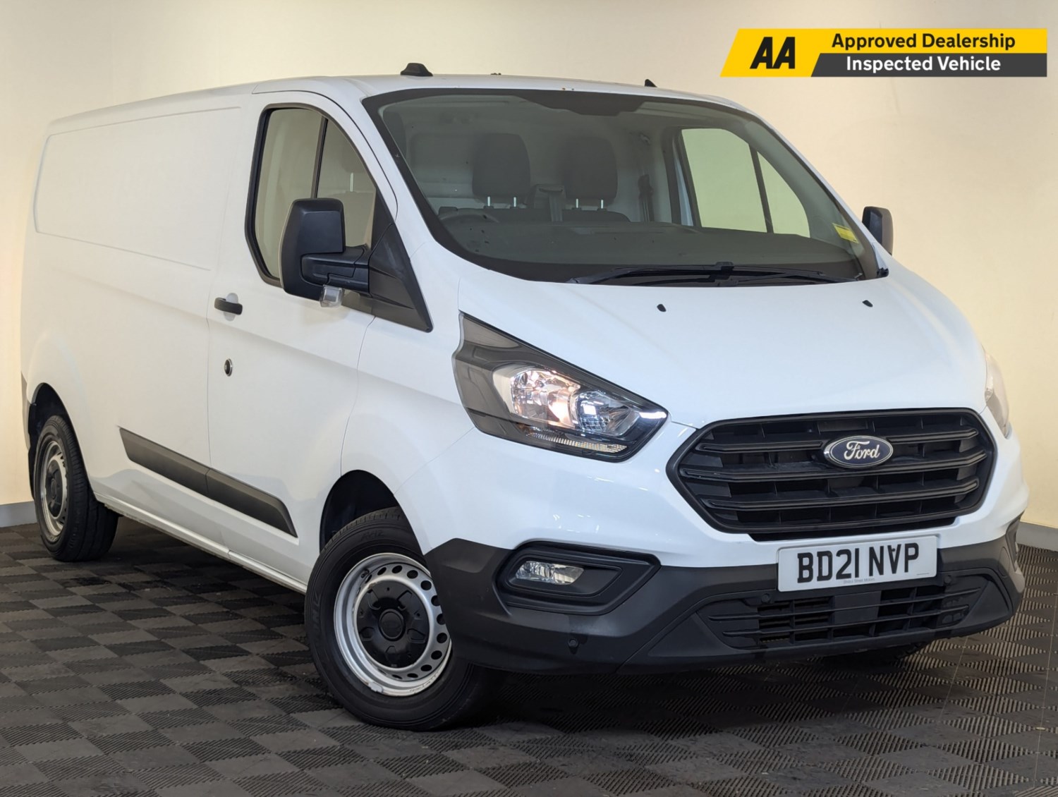 Ford Transit Custom Listing Image