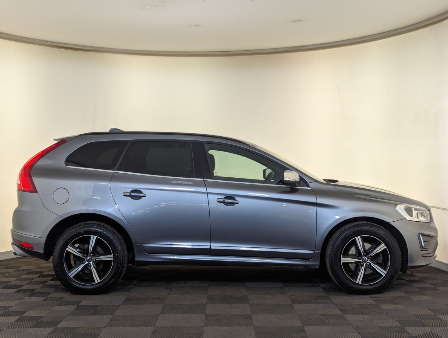 Volvo XC60 Listing Image