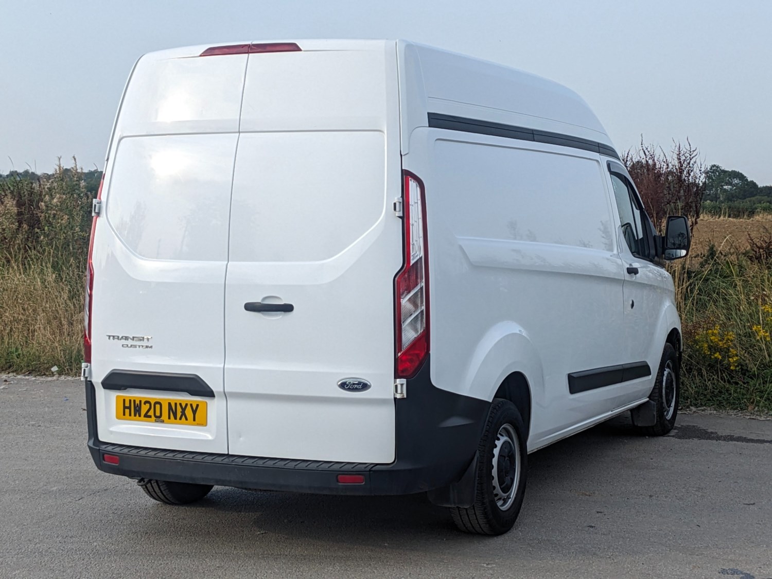 Ford Transit Custom Listing Image