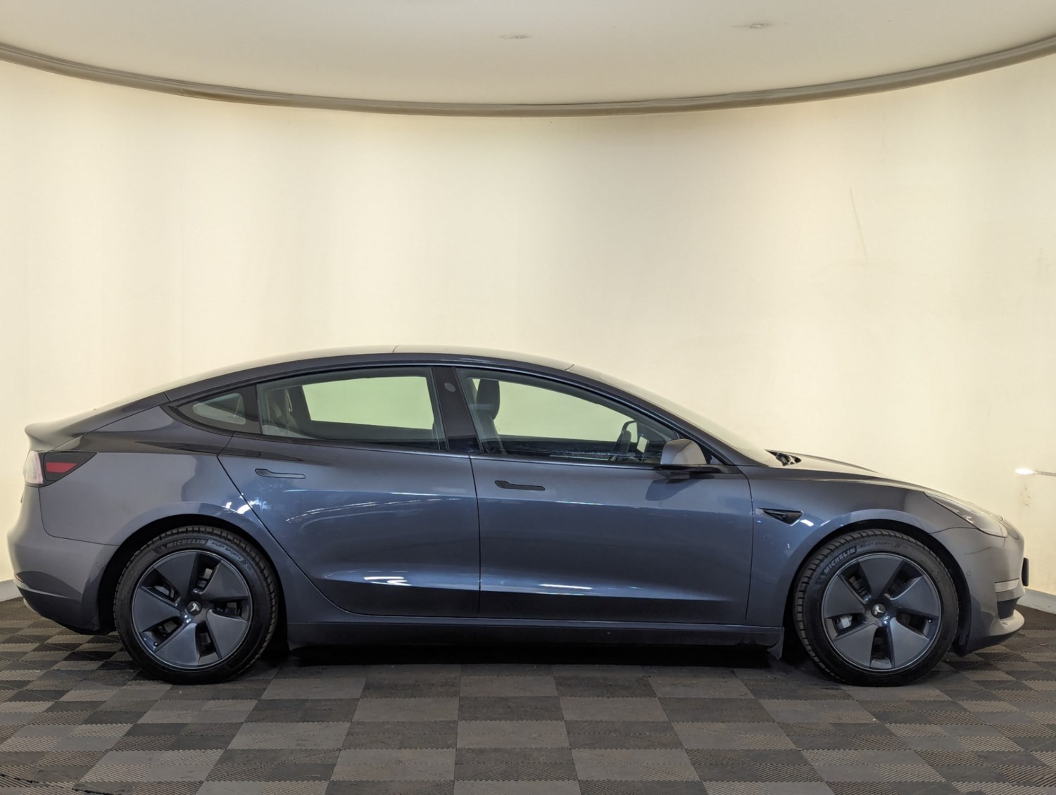 Tesla Model 3 Listing Image