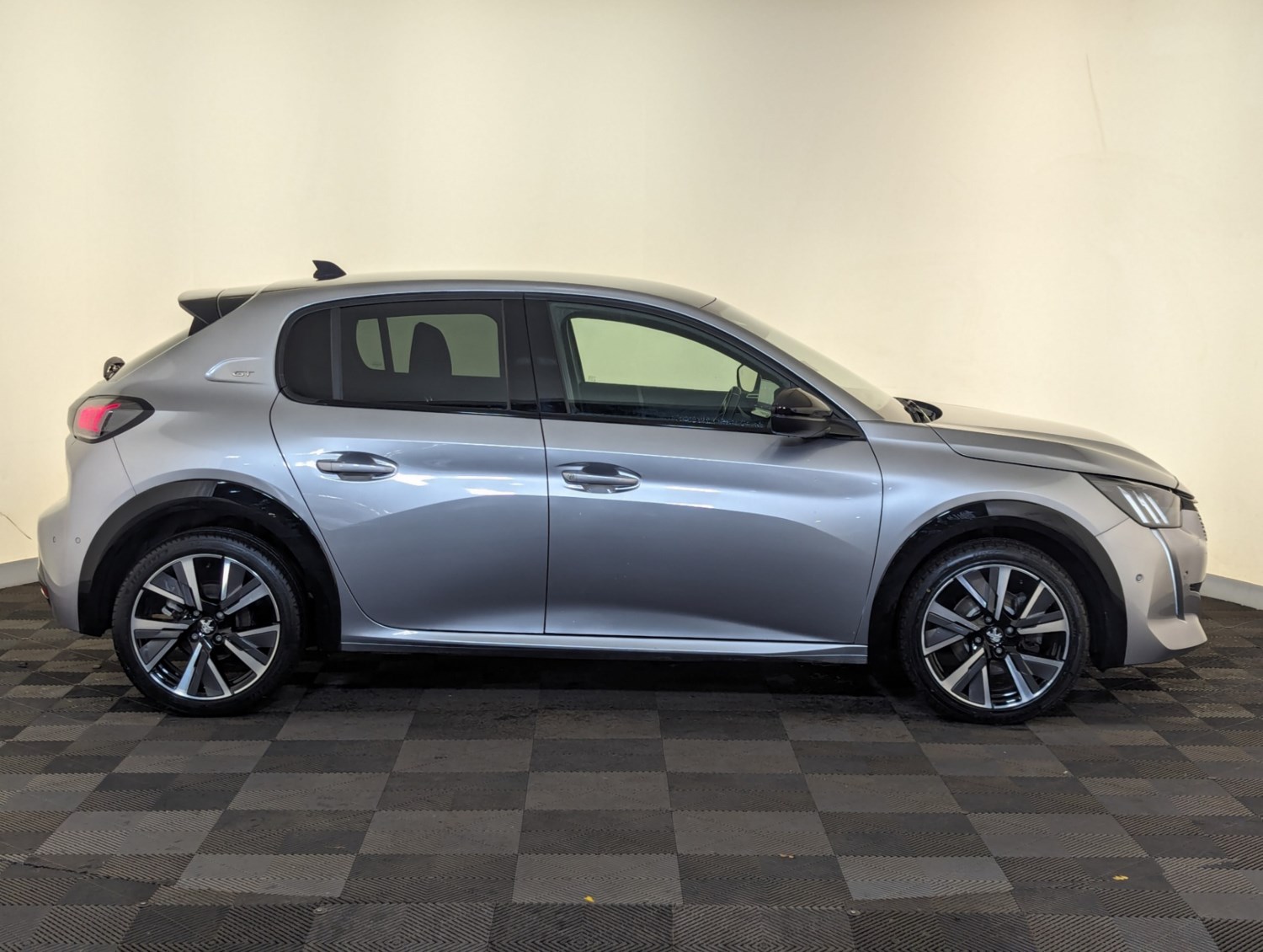 Peugeot 208 Listing Image