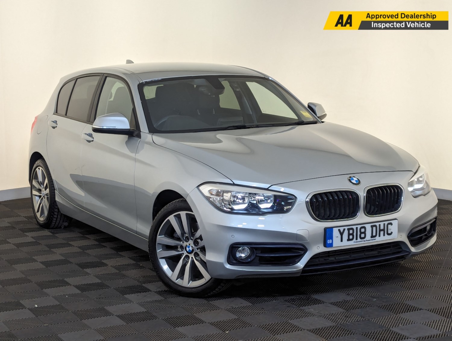 BMW 1 Series Listing Image