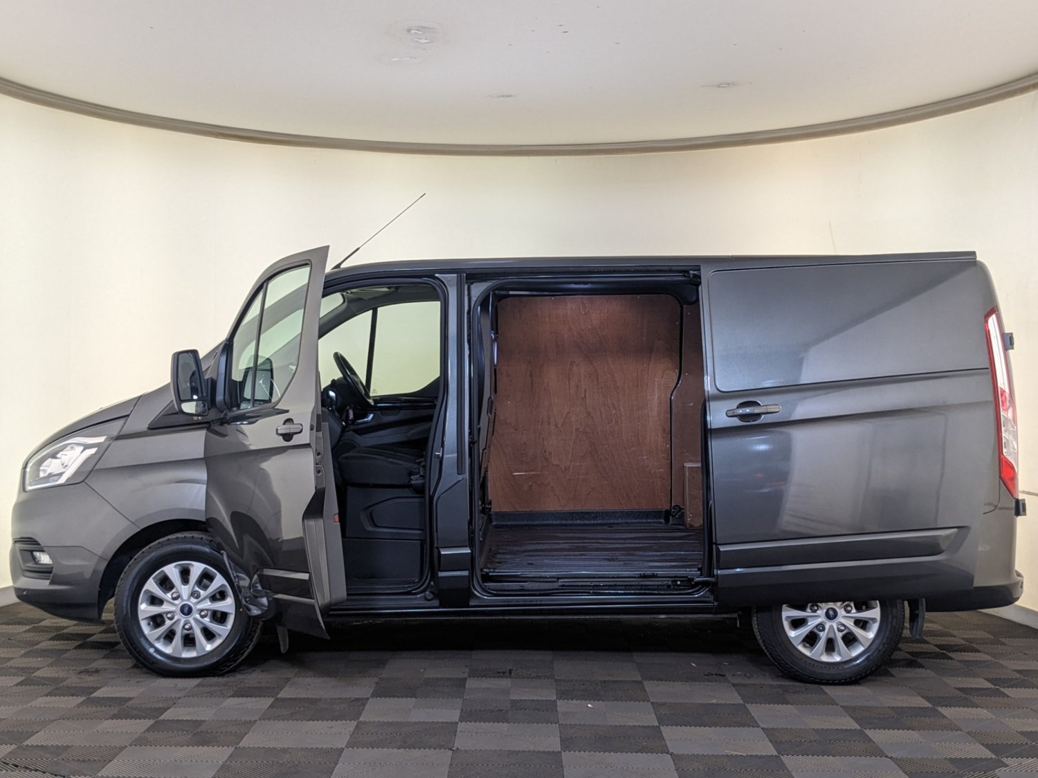 Ford Transit Custom Listing Image