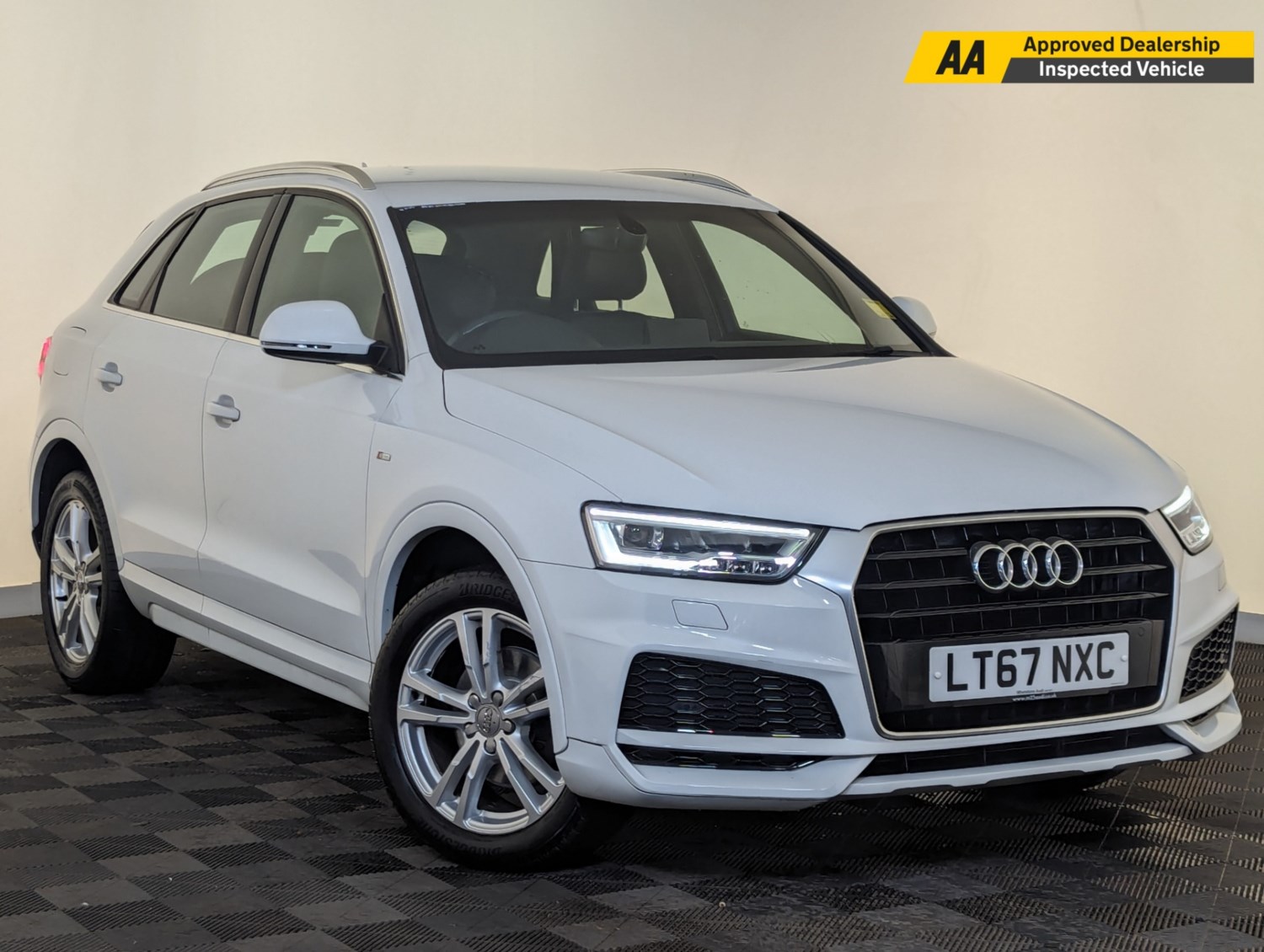 Audi Q3 Listing Image