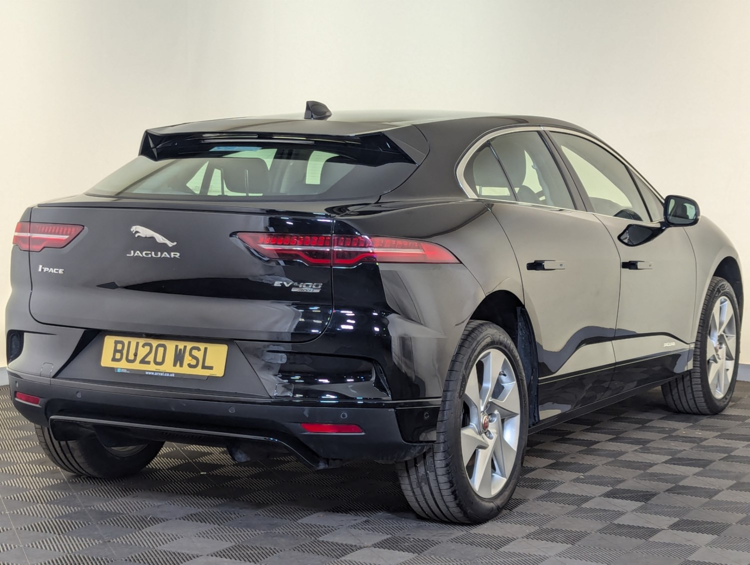 Jaguar I-PACE Listing Image