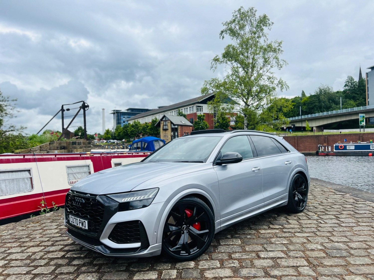 Audi RSQ8 Listing Image