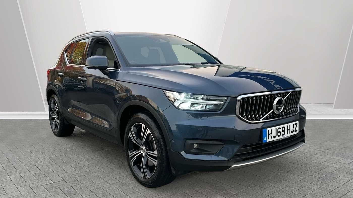 Volvo XC40 Listing Image