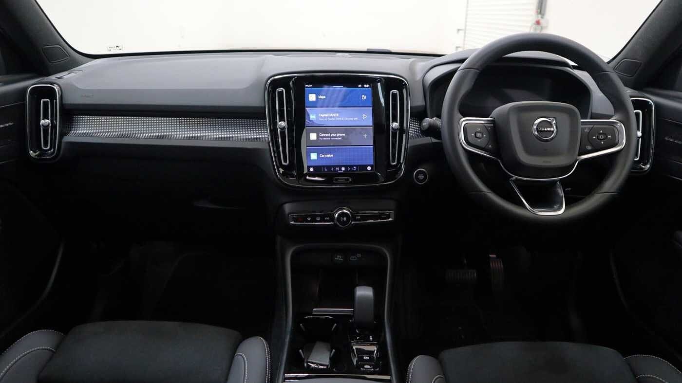 Volvo XC40 Listing Image