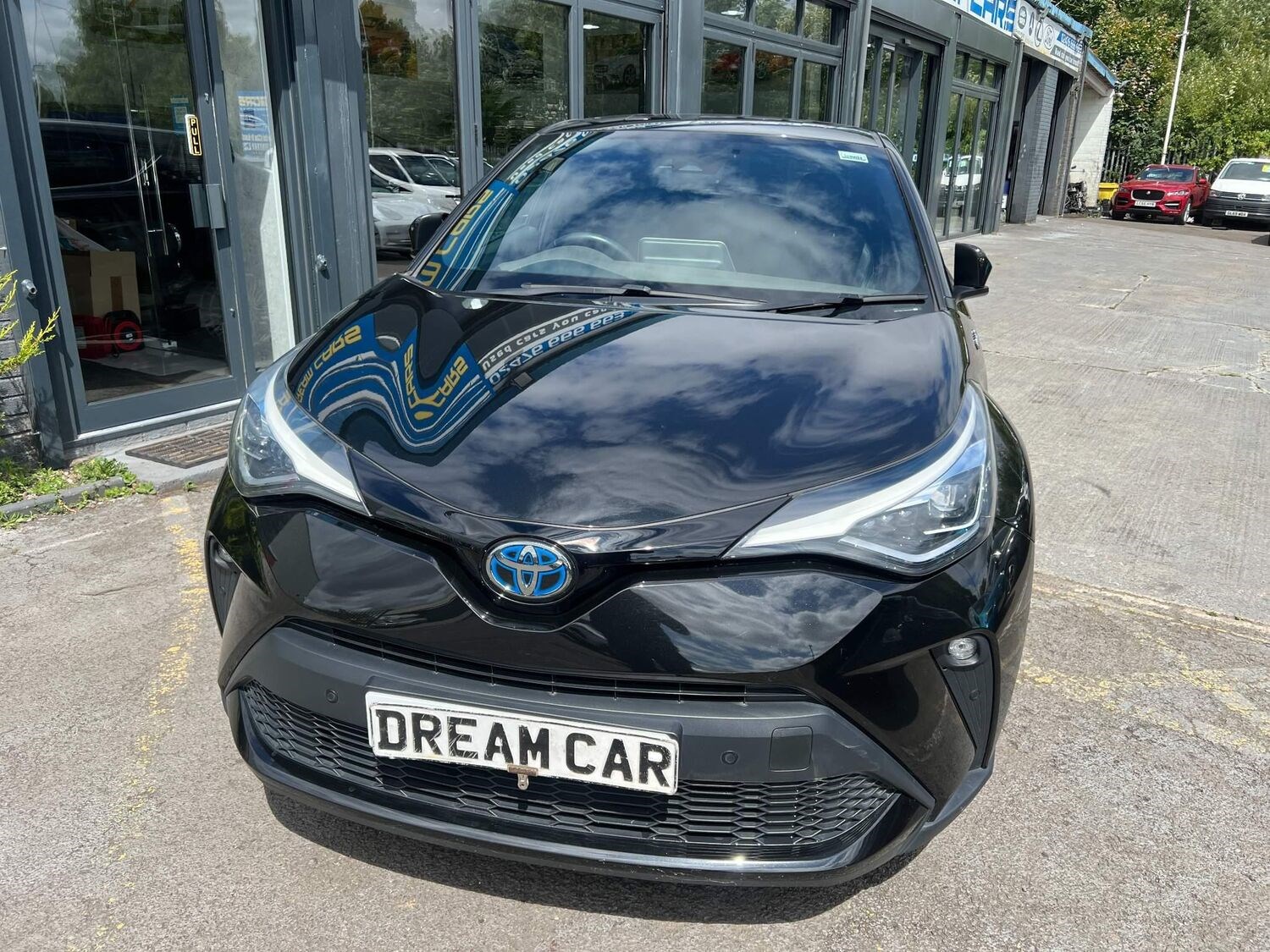 Toyota C-HR Listing Image