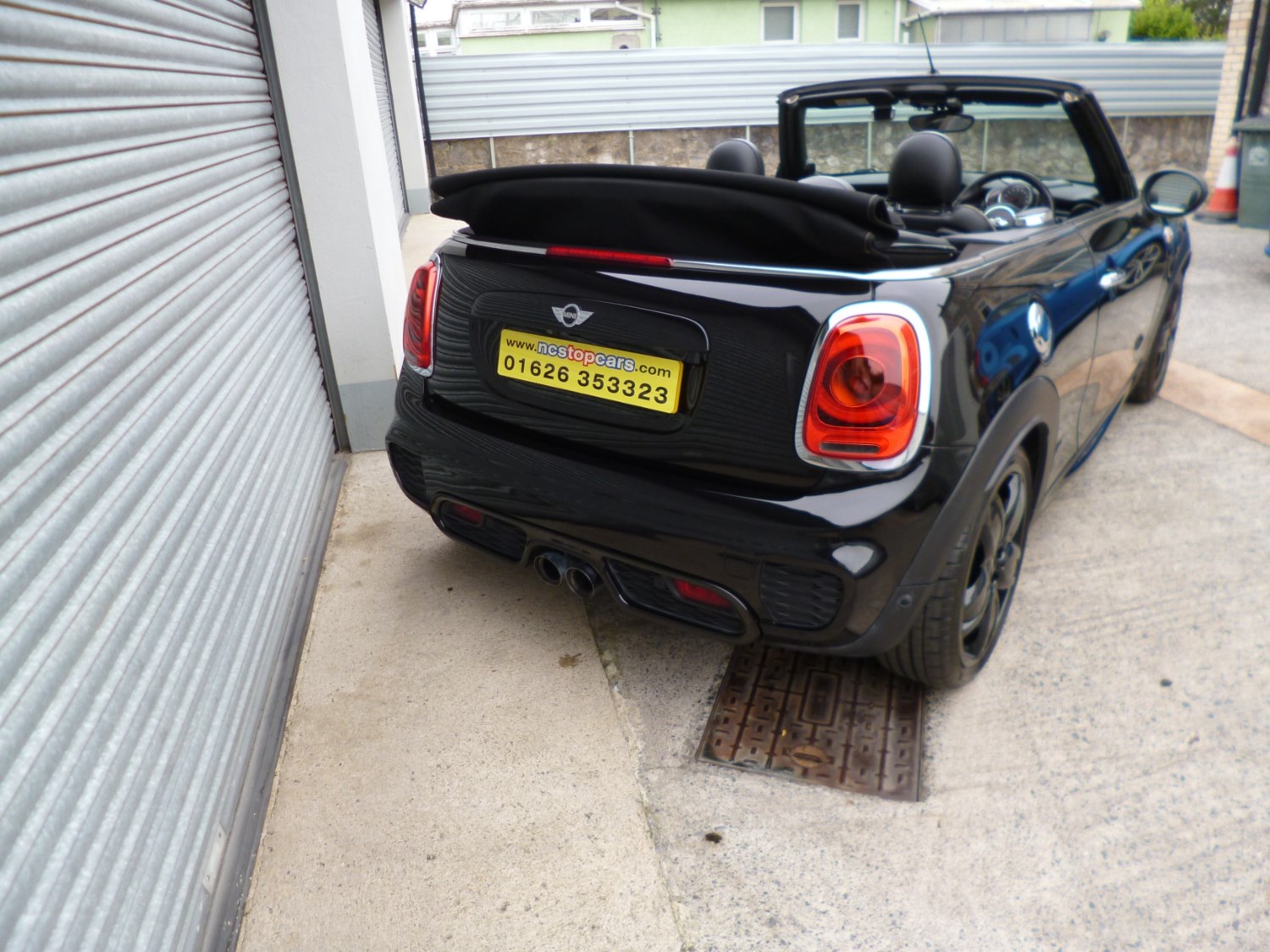 MINI Convertible Listing Image