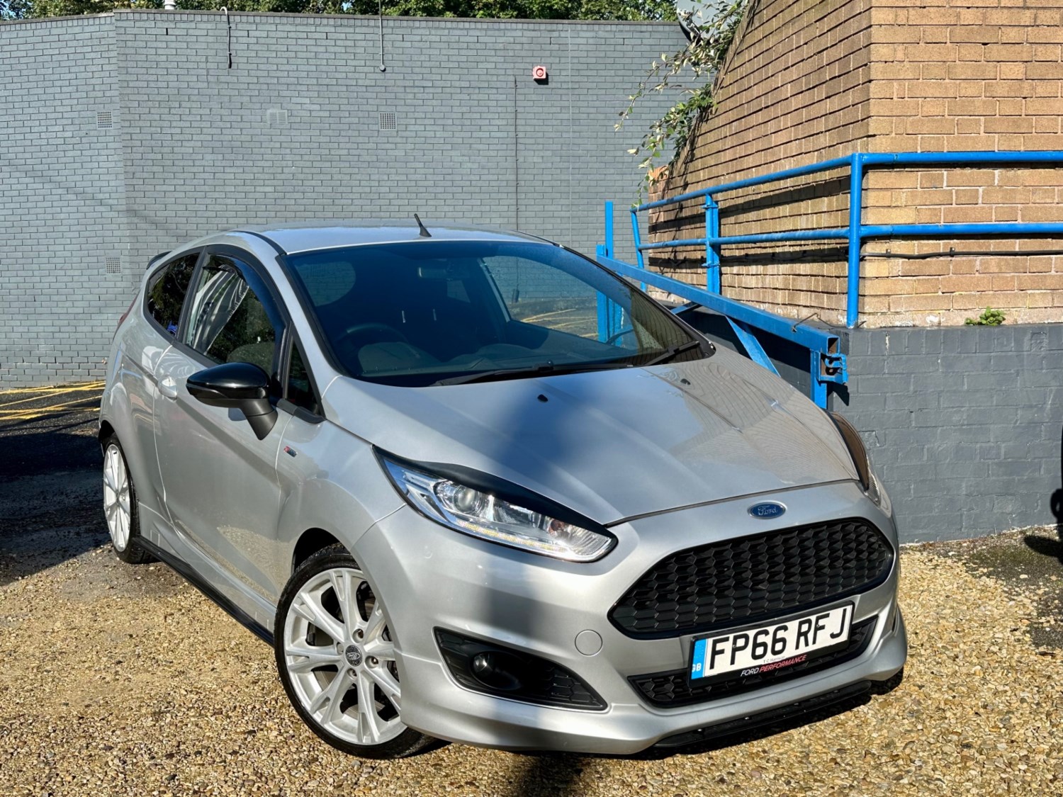 Ford Fiesta Listing Image