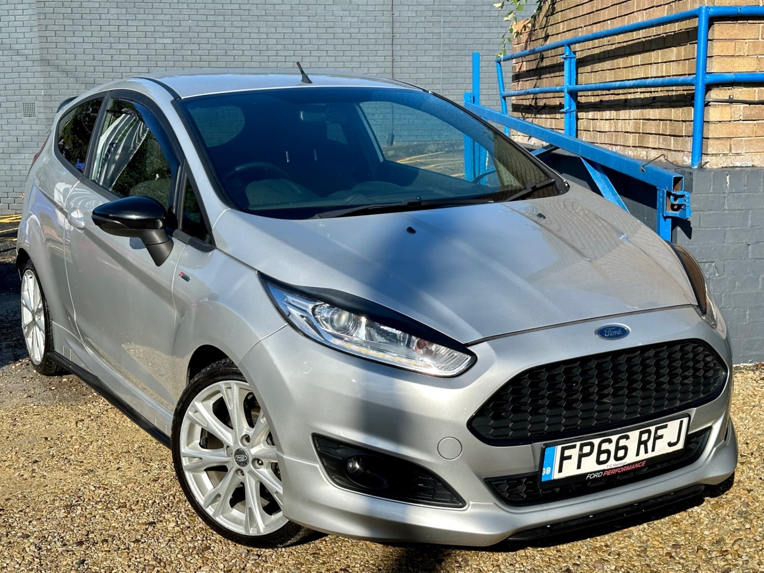 Ford Fiesta Listing Image