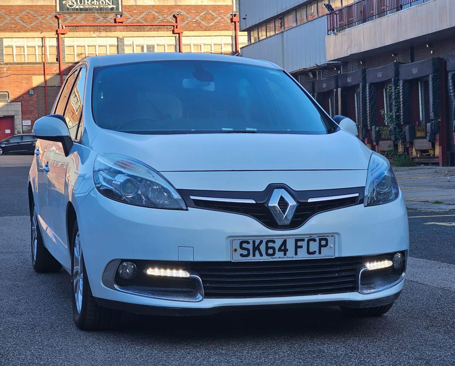 Renault Grand Scenic Listing Image