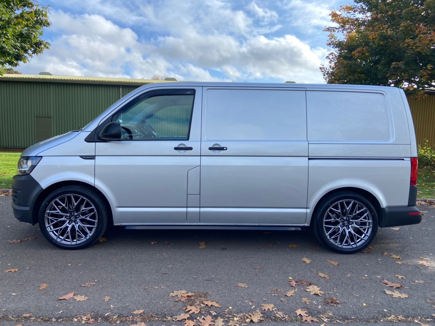 Volkswagen Transporter Listing Image