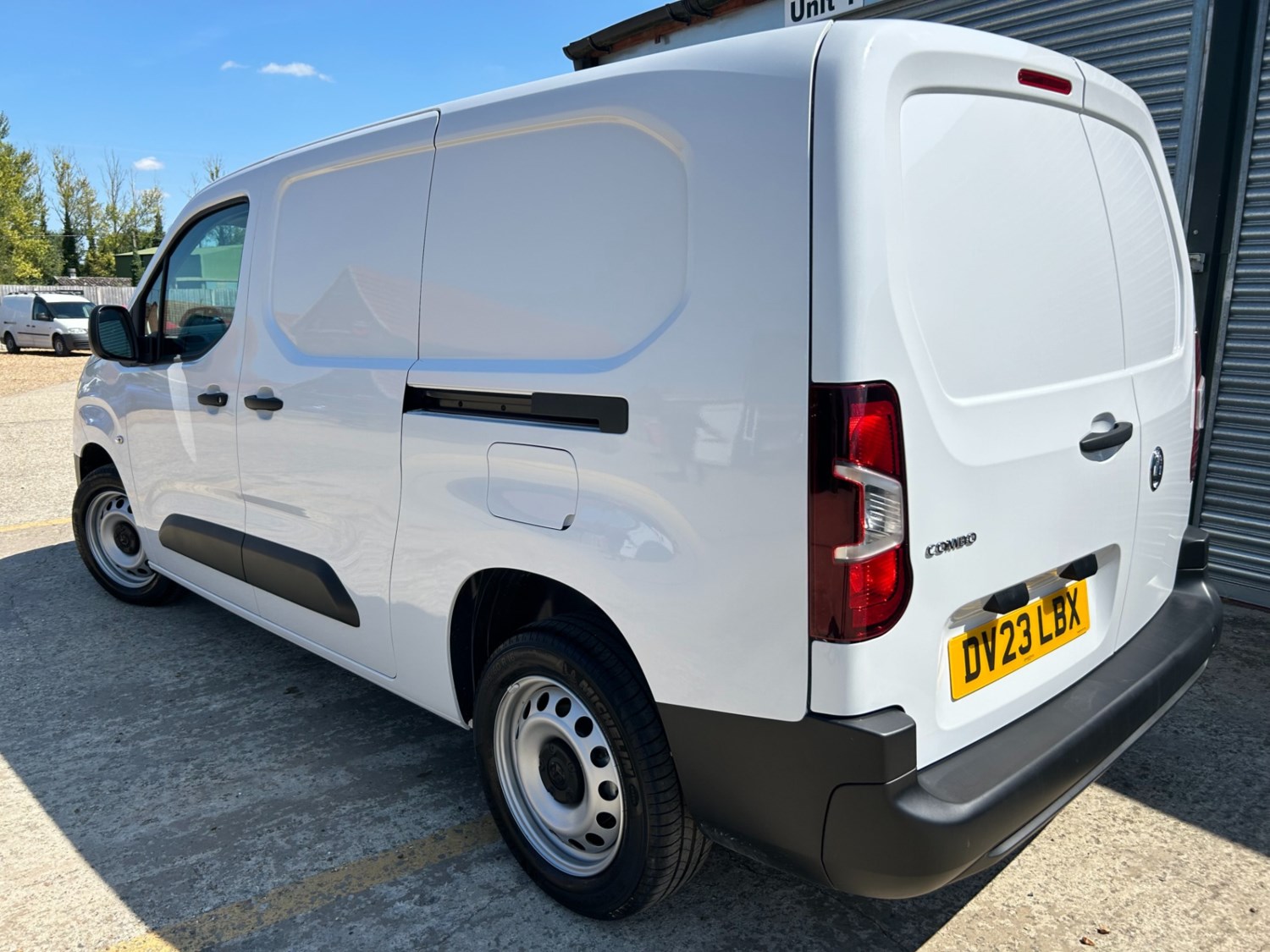 Vauxhall Combo Listing Image