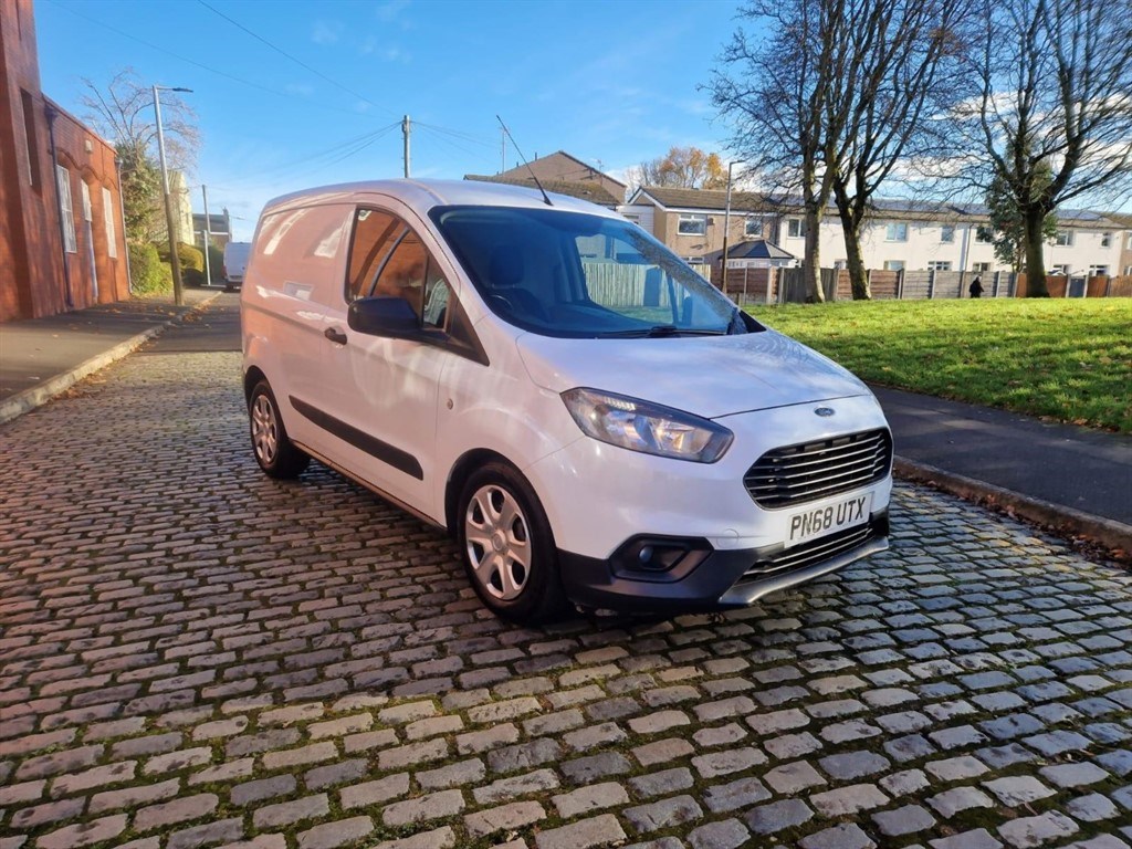 Ford Transit Courier Listing Image